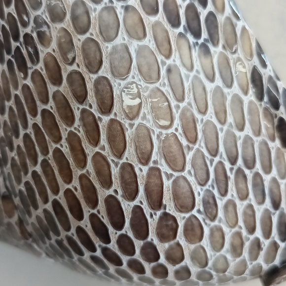 Stuart Weitzman Python snake skin Peep-toe Pumps - Picture 5 of 10